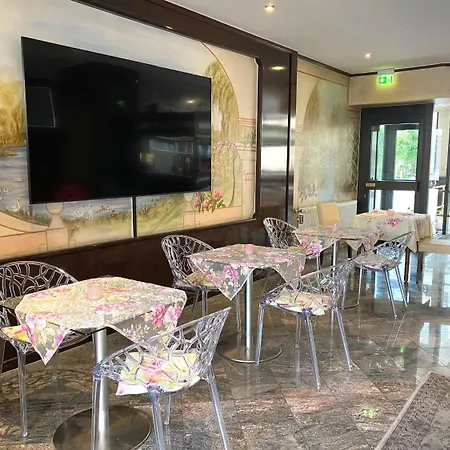 Condor Hotel 3*