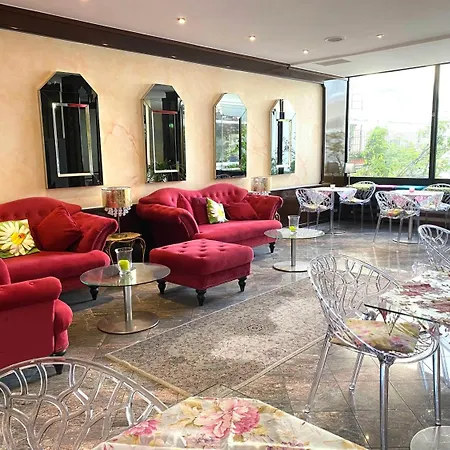Condor Hotel