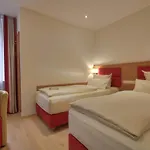 Condor 3*