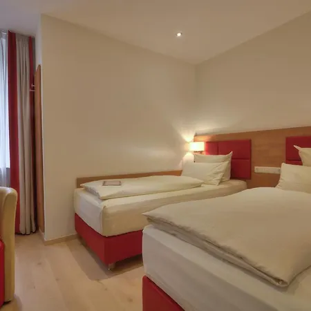 Condor Hotel