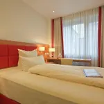 Condor Hotel 3*